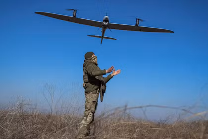 Ukraine phóng “mưa UAV” tấn công kho hàng của nhà bán lẻ trực tuyến lớn nhất Nga