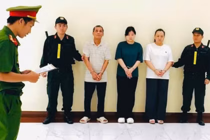 Bắt 3 giám đốc gian lận hơn 30 gói thầu cung cấp vật tư cho nhiều đơn vị điện lực TP.HCM 