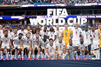 Anh "hủy diệt" Pháp bằng chiến thắng kịch tính 6-4, giành hạng ba World Cup 2026