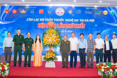 Hơn 400 thầy thuốc Nghệ An ở Hà Nội chung sức vì quê nhà