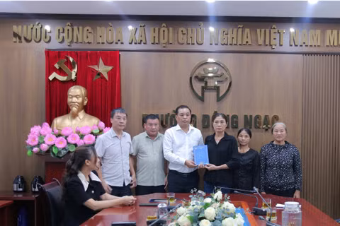 Hà Nội hỗ trợ 32,5 triệu đồng cho gia đình nam sinh tử vong sau sự cố cống thoát nước