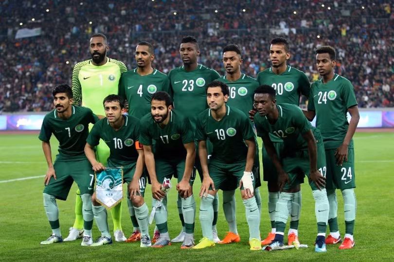 HLV Herve Renard đang bất bại cùng các cầu thủ Saudi Arabia sau 13 trận đấu (10 thắng, 3 hòa). Ảnh AFC. HLV Herve Renard đang bất bại cùng các cầu thủ Saudi Arabia sau 13 trận đấu (10 thắng, 3 hòa). Ảnh AFC.