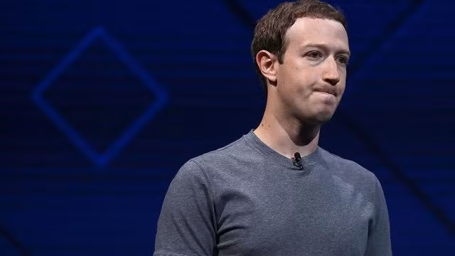Facebook mua cả trang báo giấy để đăng lời xin lỗi - Ảnh 1