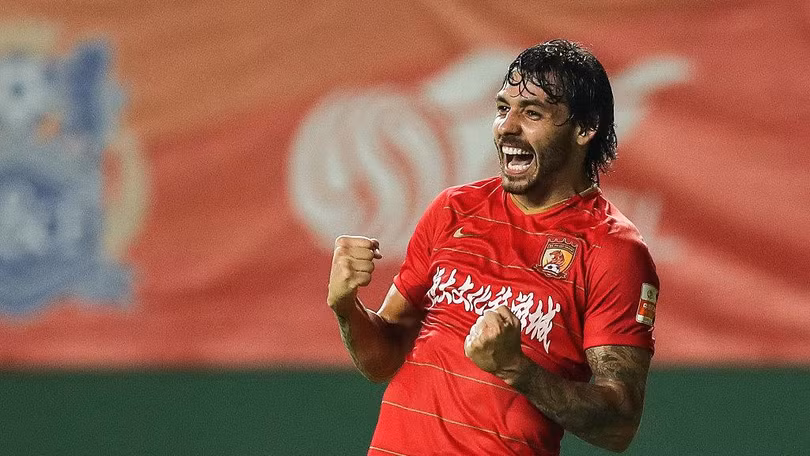 Ricardo Goulart đã từng sát cánh cùng Neymar, Willian, Oscar trong màu áo đội tuyển Brazil. Ảnh Daily China