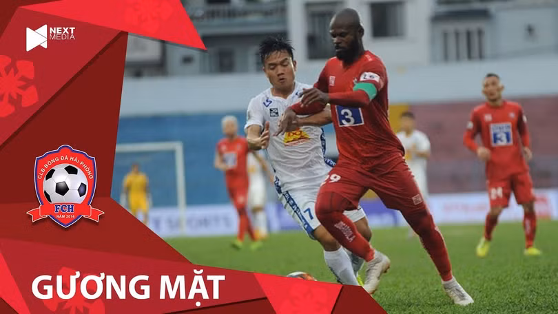 Duy nhất Hoàng Vissai (Hải Phòng) là cầu thủ nhập tịch đeo băng đội trưởng. Ảnh Next Media