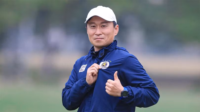 HLV Chun Jae Ho tự tin có 3 điểm trước Thanh Hóa. Ảnh HNFC HLV Chun Jae Ho tự tin có 3 điểm trước Thanh Hóa. Ảnh HNFC