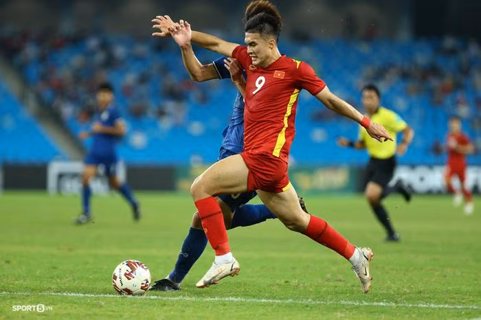 Với màn trình diễn ấn tượng của mình, cơ hội ra sân tại SEA Games 31 của Bảo Toàn là rất rộng mở. Ảnh SP5. Với màn trình diễn ấn tượng của mình, cơ hội ra sân tại SEA Games 31 của Bảo Toàn là rất rộng mở. Ảnh SP5.