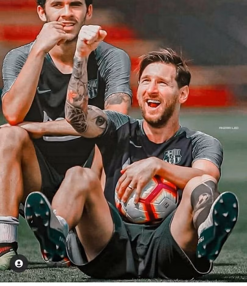 Leo Messi đã rời Barcelona, tuy bị sốc nhưng anh đánh giá rất cao tính trung thực của Chủ tịch Laporta”. Ảnh Barca Leo Messi đã rời Barcelona, tuy bị sốc nhưng anh đánh giá rất cao tính trung thực của Chủ tịch Laporta”. Ảnh Barca