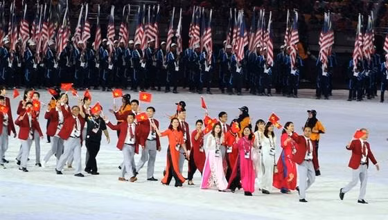 Đoàn Việt Nam gồm 18 VĐV tham dự Olympic Tokyo 2020 . Ảnh TTXVN