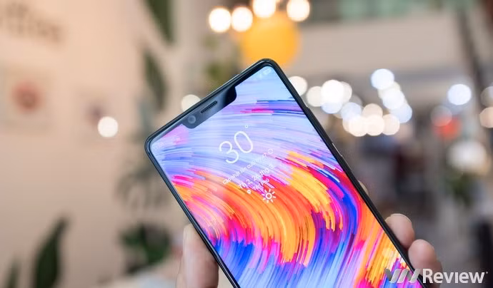 Cận cảnh Sharp Aquos S3 đầu tiên tại Việt Nam: màn tai thỏ 6 inch, Snapdragon 630, giá dự kiến 11 triệu đồng - Ảnh 10