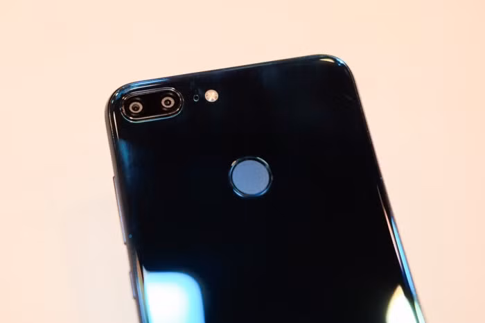 Xuất hiện smartphone có 4 camera giá siêu rẻ - Ảnh 5
