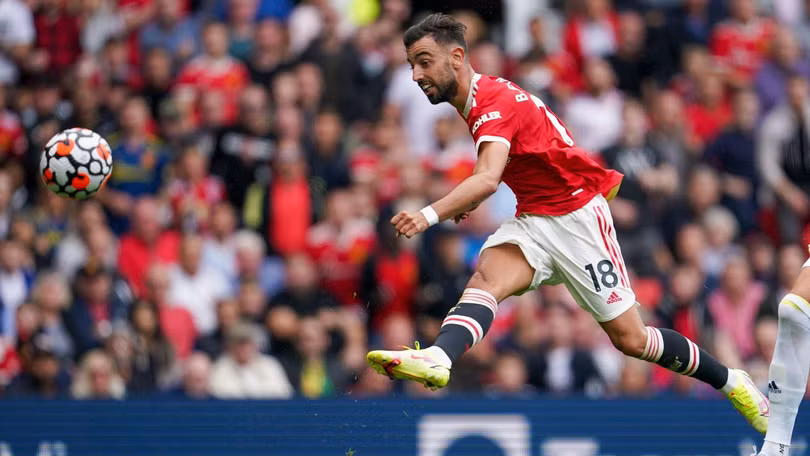Bruno Fernandes đã ghi một hat-trick tại Old Trafford. Ảnh AP. Bruno Fernandes đã ghi một hat-trick tại Old Trafford. Ảnh AP.