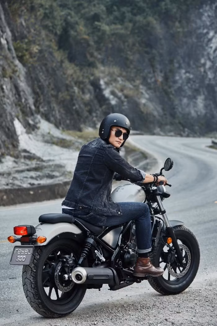Ngắm 'lãng tử' Honda Rebel 300 bụi bặm đầy cuốn hút - Ảnh 4