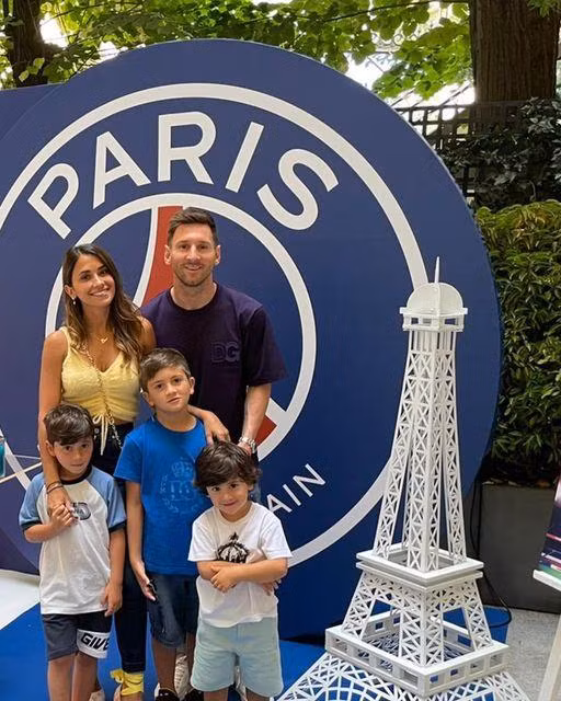 Chờ xem Messi sẽ thích nghi như thế nào tại PSG, với một đội hình toàn sao và HLV người Argentina Pochettino nổi tiếng cứng rắn. Ảnh Getty