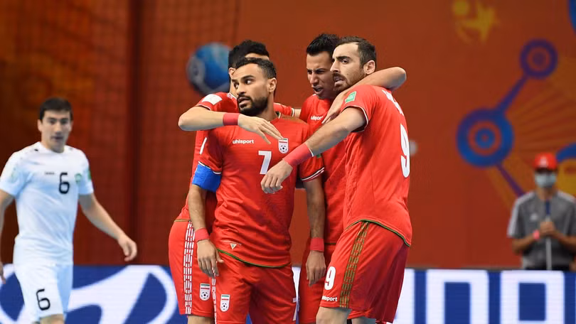 Đội bóng số 1 châu Á ĐT Futsal Iran đang tràn đầy cơ hội vào sâu giải đấu. Ảnh AFC.