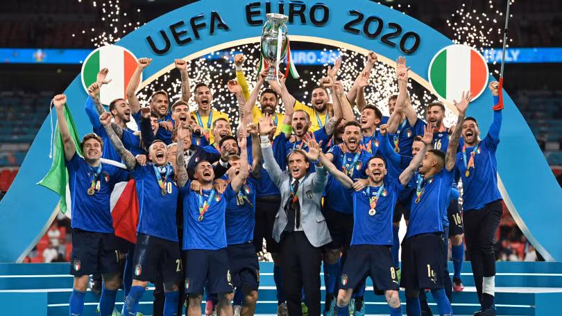 Xin chúc mừng ĐT Italia. Ảnh UEFA. 