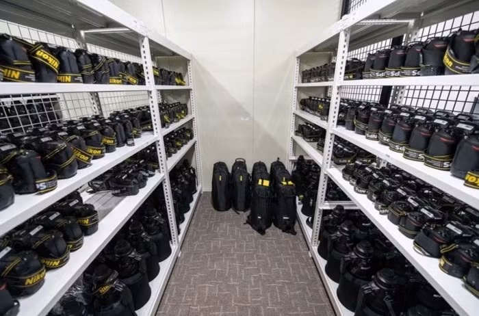 Ngỡ ngàng với kho ống kính DSLR Canon và Nikon phục vụ Olympic PyeongChang 2018 - Ảnh 1